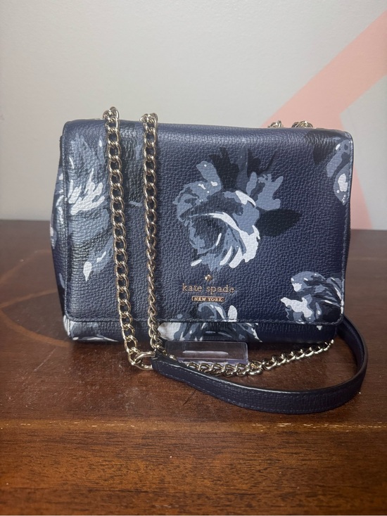 kate spade Handbags - Kate Spade Navy Floral Chain Crossbody Bag